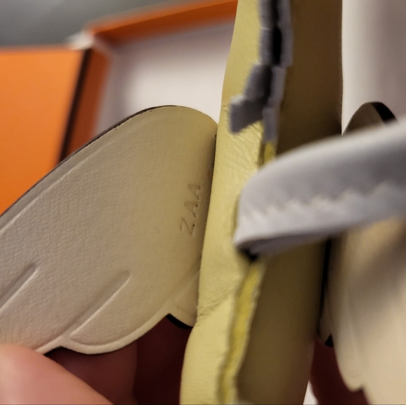 ❌SOLD❌ Hermes Pegase Rodeo Pm Jaune Bourgeon - Picture 4 of 5